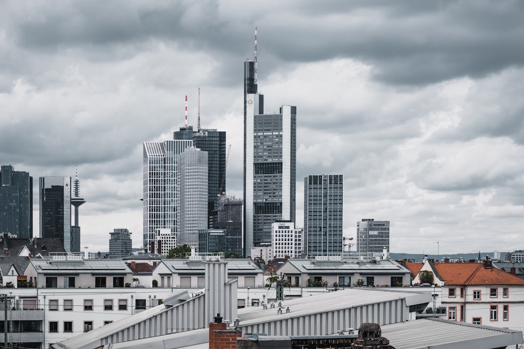 Commerzbank Review: Germany's Everyday Banking Powerhouse Explained